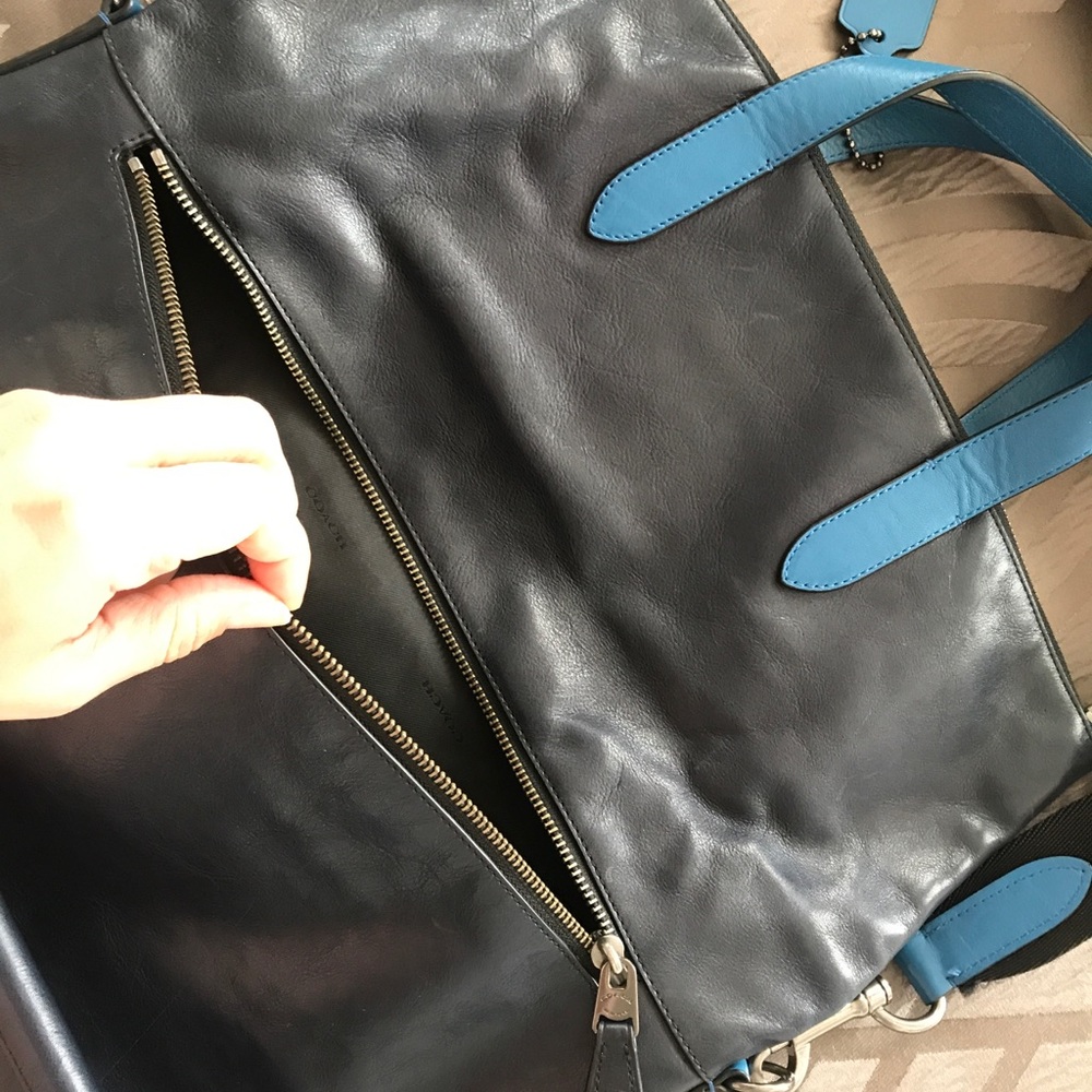 COACH Metropolitan Utility Leather Tote - Picture 5 of 7